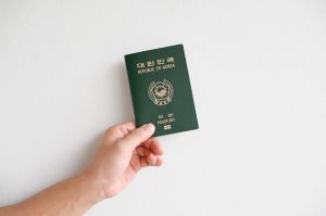 A külföldi utazásokkal kapcsolatos szabályokra hívja fel a figyelmet a NAV